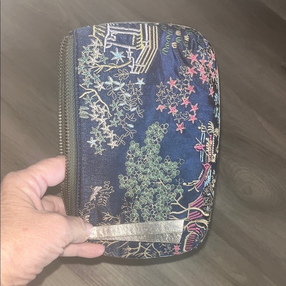 Green Velvet Cosmetic Pouch with Gold Letter J preowned - Picture 6 of 7